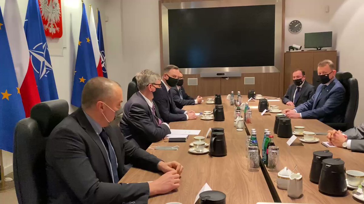 President @AndrzejDuda headed the meeting at National Security Bureau with the Ministers @RauZbigniew, @mblaszczak, @Kaminski_M_, @marcin_przydacz and @PSzrot, @SolochPawel, @JakubKumoch, devoted to the situation in the region, allied cooperation and security of Ukraine