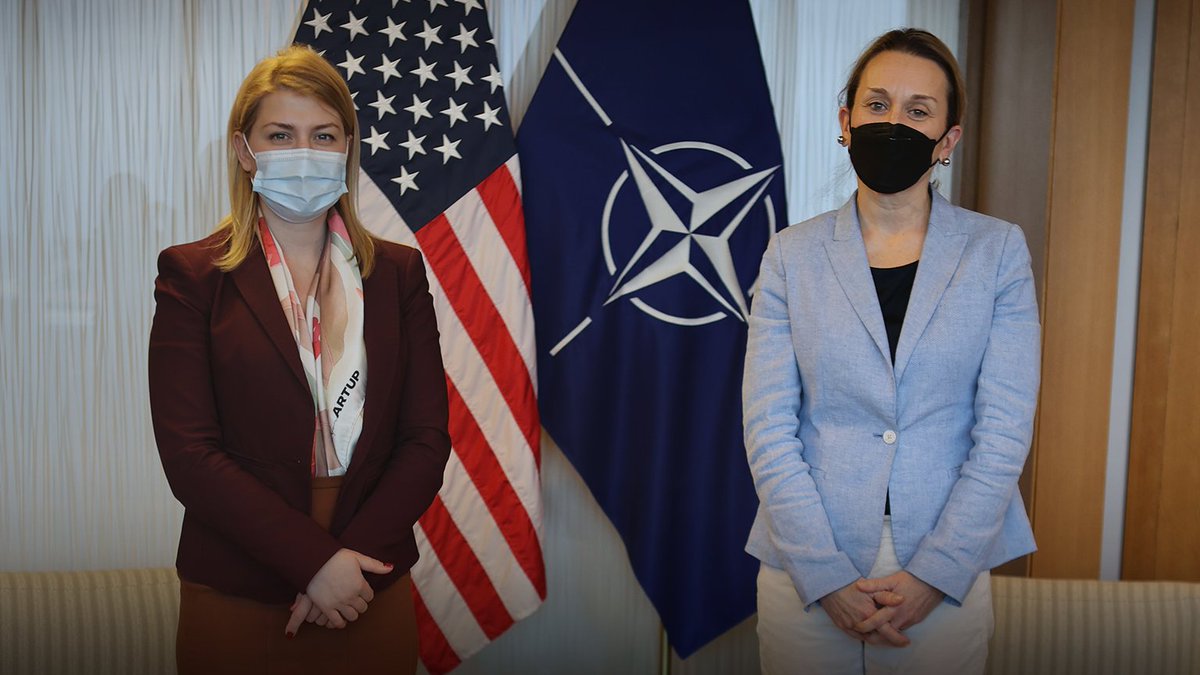 USAmbNATO: Today I met with Ukrainian Deputy Prime Minister @StefanishynaO and reaffirmed that Russian aggression against Ukraine's sovereignty and territorial integrity would be met with a decisive, reciprocal, and united response by all @NATO Allies