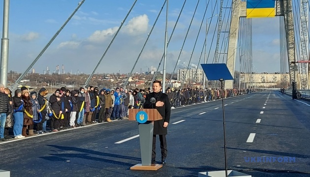 President Zelensky at the opening of the bridge over Dnipro river in Zaporizhzhia: In Donetsk and Crimea, we will proclaim a new Act of Unification