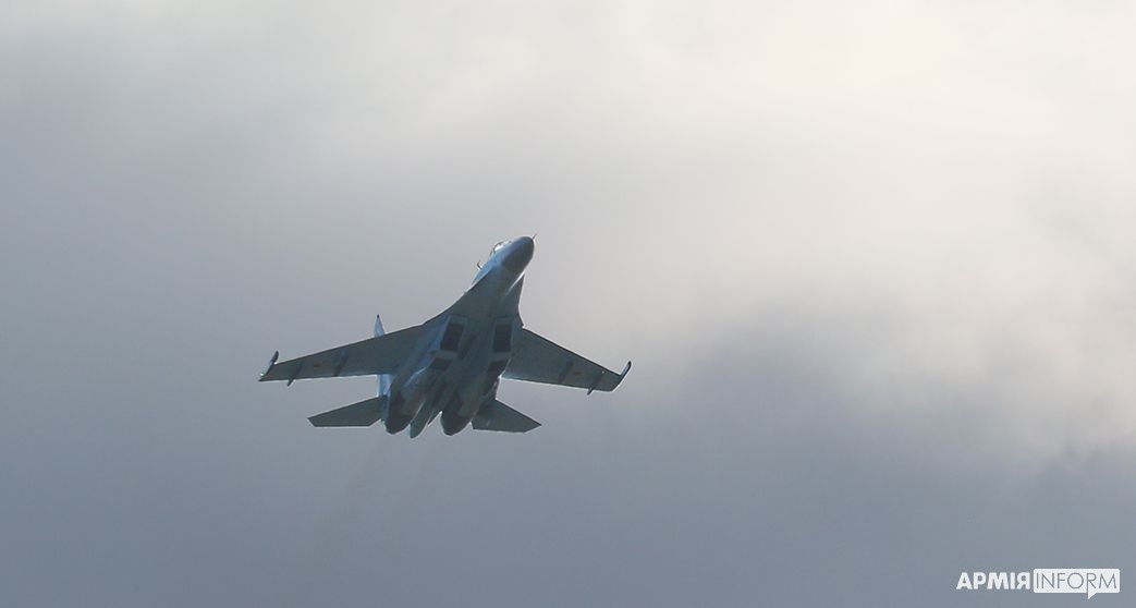 Su-27 and L-39 training in Zhytomyr region