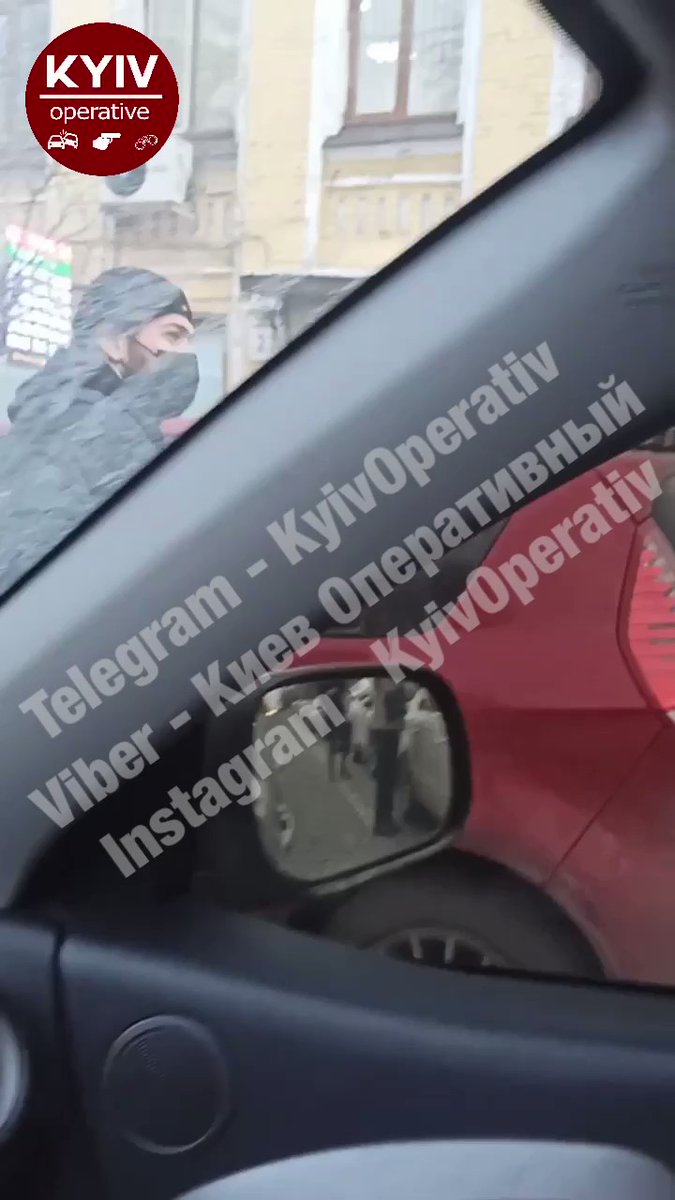 Shots were fired on the street in central Kyiv, possible domestic or business conflict