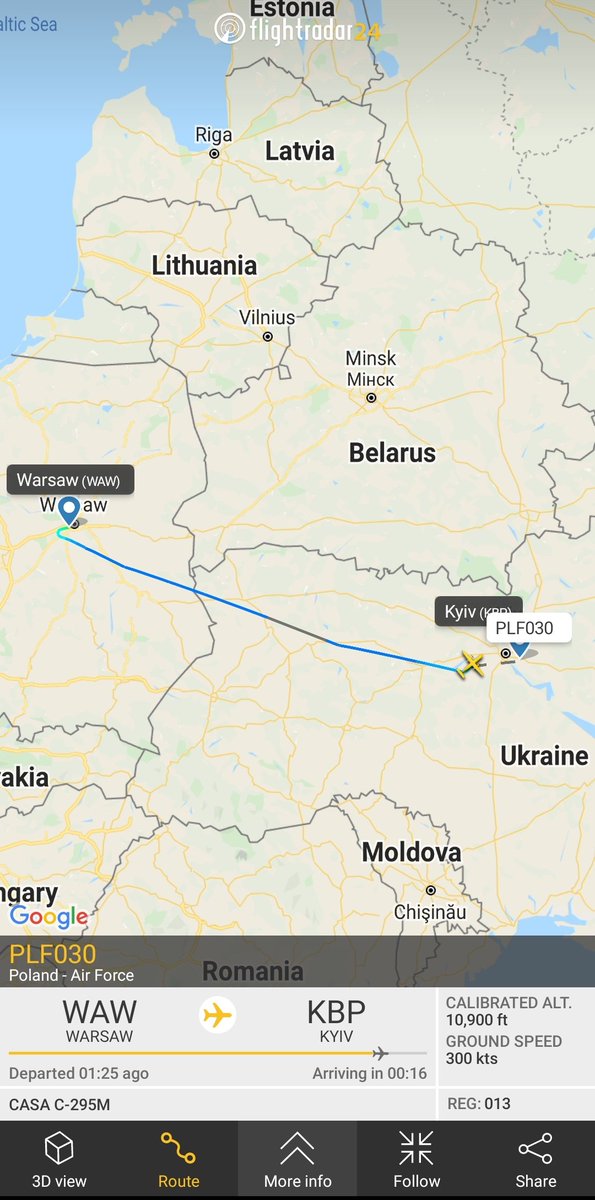 Polish Air Force C-295M transport aircraft decending for Kyiv. This comes hours after Poland promised material support for Ukraine