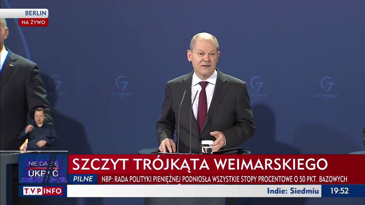 Olaf Scholz: Our aim today within the Weimar Triangle is to de-escalate. We have specific tasks in this six-month period. France took over the presidency of the EU Council, Poland chairs the OSCE, and Germany chairs the G7 group