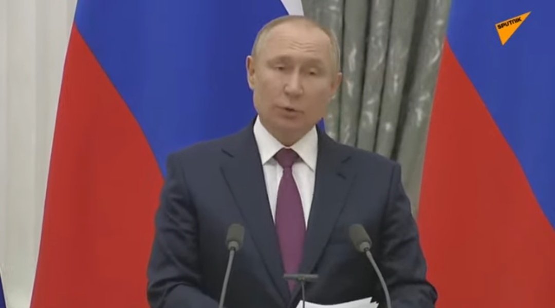 De-escalation rhetoric now from Putin: Although US & NATO responses didn't answer Russia's concerns they contained ideas that we are not against discussing