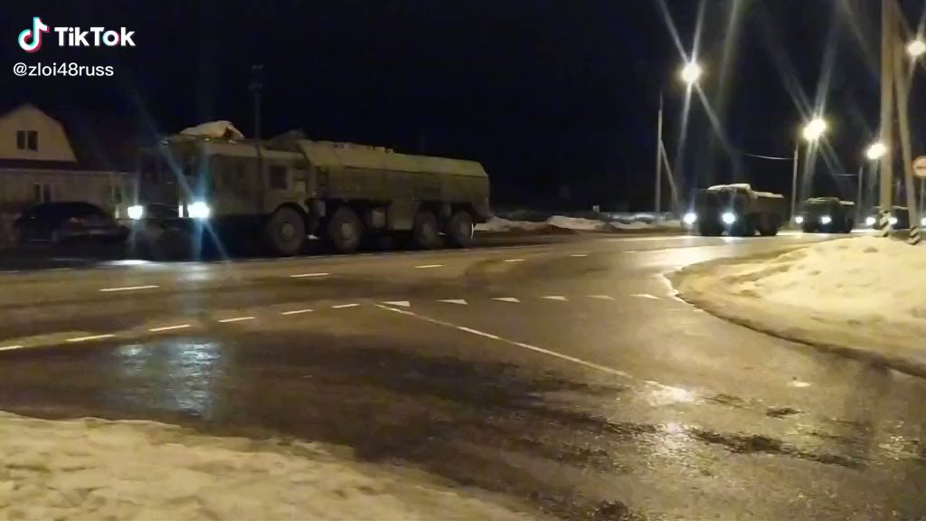 Iskander-M short-range ballistic missile systems in Lipetsk. Considering the movement of Iskander systems recently, it is possible Russia has 5 or more brigades near Ukraine