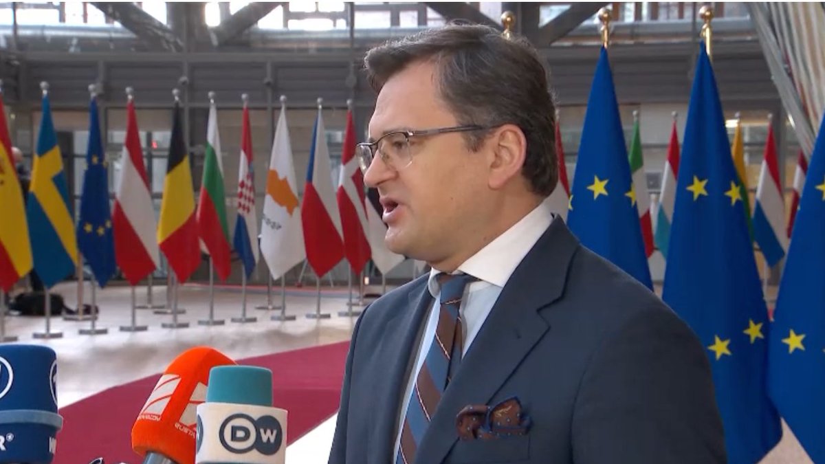 We expect decisions, Ukrainian Foreign Minister @DmytroKuleba tells the EU foreign ministers' meeting.   There are plenty of decisions the EU can make now to send clear messages to Russia this escalation will not be tolerated. He wants at least some sanctions imposed now
