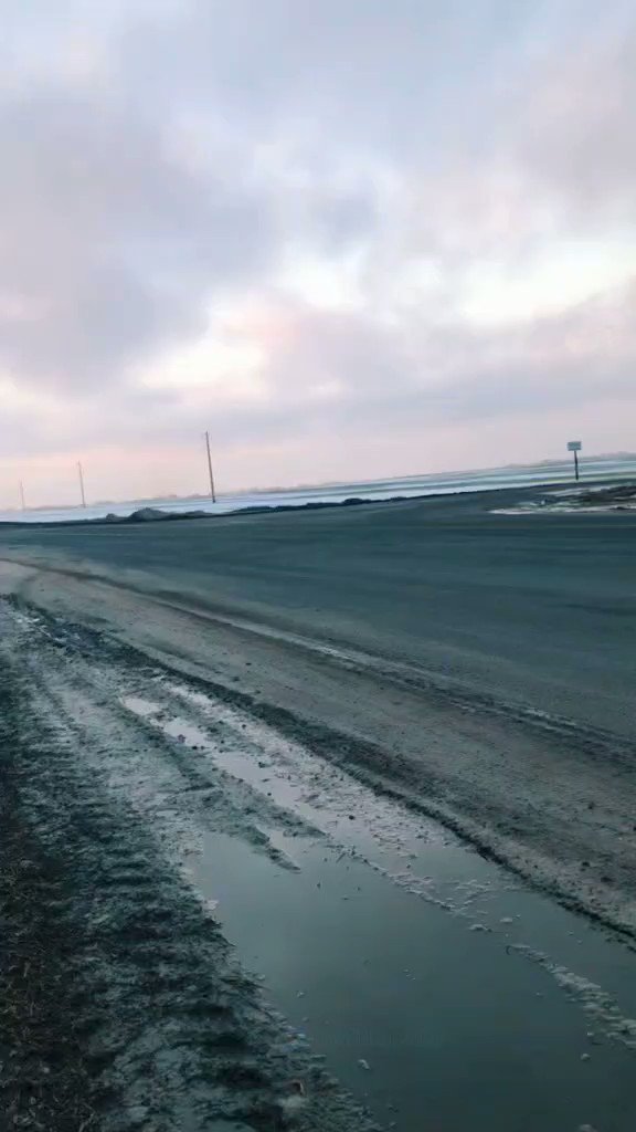 Video uploaded this evening showing tanks driving in the direction of the Ukrainian border in the Kursk region, Russia