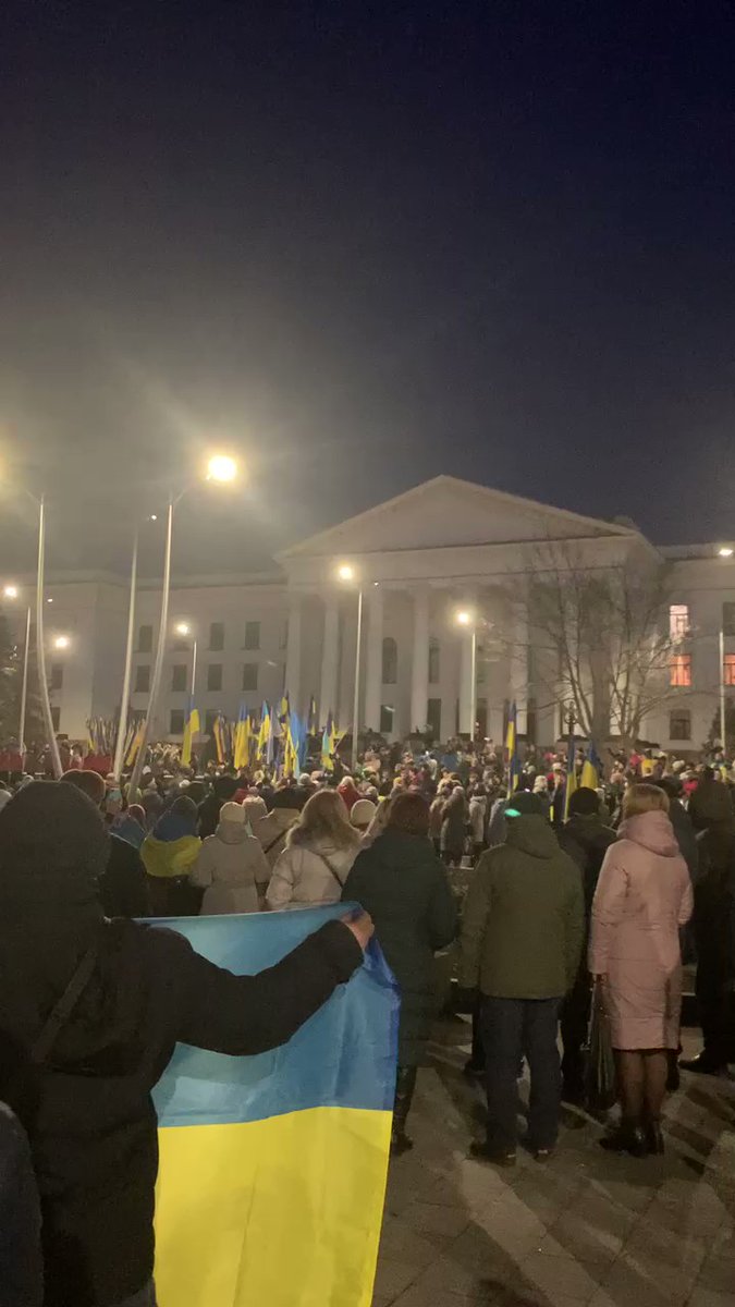 Big rally tonight in Kramatorsk against Russian claims on the whole Donetsk region
