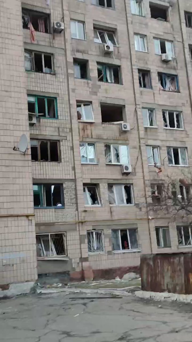 Damage to building in Lysychansk after an explosion in center