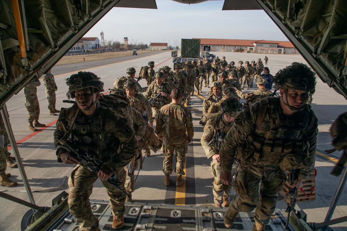 .@USArmy soldiers assigned to the @173rdabnbde traveled from Aviano Air Base in Italy to Latvia in order to support @NATO allies