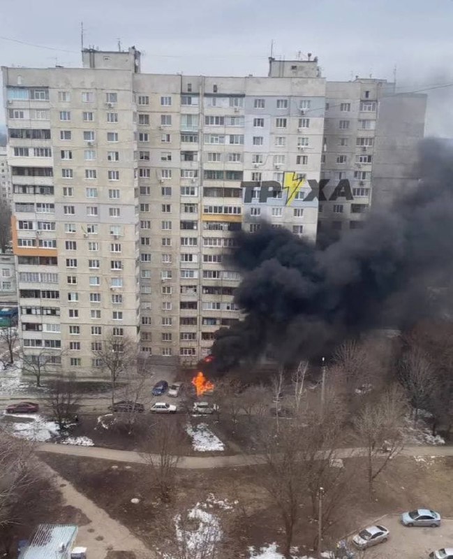 Vehicle caught fire as result of shelling in Horizont area of Kharkiv