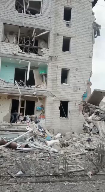 Russian aircraft destroyed 2 residential buildings in Borodyanka, Kyiv region