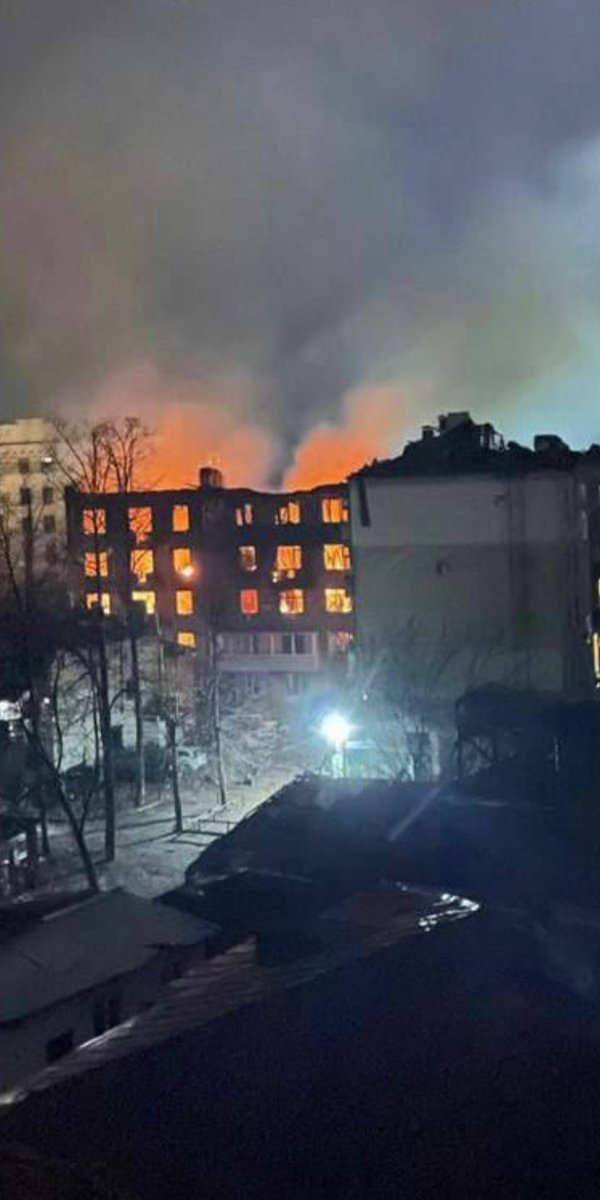 Kharkiv: air strike targeted a building at Mirnositska street