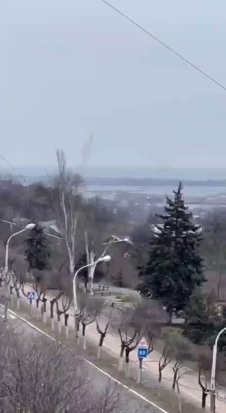 Ukraine: shelling on the eastern side of besieged Mariupol this morning