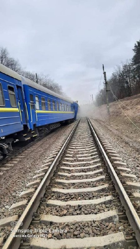 Russian army fired on an empty train that was to evacuate civilians from Irpen