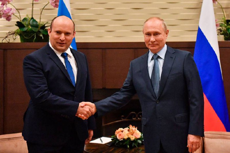 Putin holds talks with Israeli Prime Minister Bennett in the Kremlin. The main topic is the situation in Ukraine