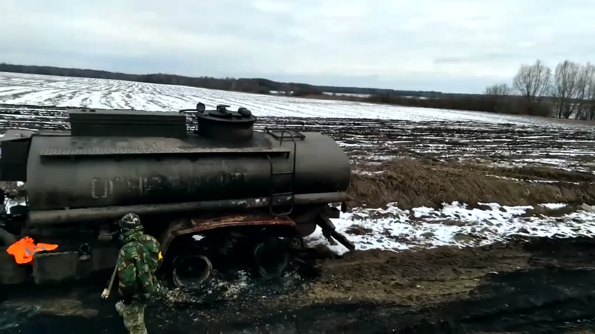 Russian fuel convoy ambushed and destroyed by Ukrainian troops near Pryluky east of Kyiv
