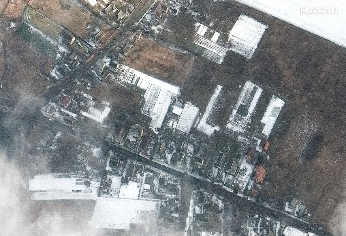 Russia's military is moving armored vehicles and equipment to the northeast and southwest of Antonov Airport, less than a hour from downtown Kyiv. Image: @Maxar