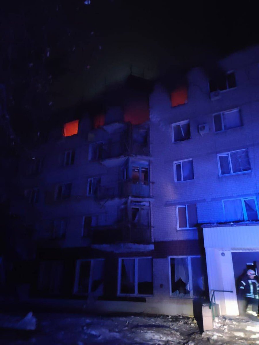 P'yatykhatky, At 20:35, rescuers went to put out a fire in a 5-storey dormitory at 19 Walter Street, in the Kyivsky district of Kharkov. Burned 6 rooms of the hostel, on the 5th floor. The fire area is about 100 square meters. Kharkiv oblast