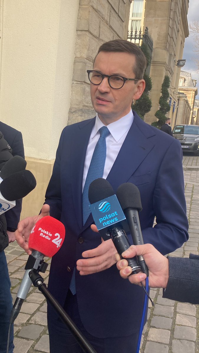 Poland's PM @morawieckim says EU Commission is ready to assign more than 1 bln € to tackle the refugee crisis and support countries that host people from Ukraine