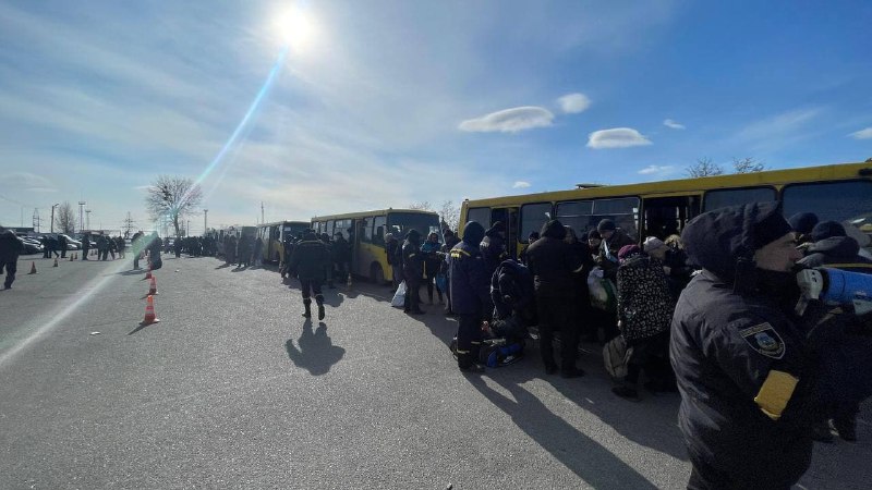 First buses evacuated from Bucha arrived at Bilohorodka