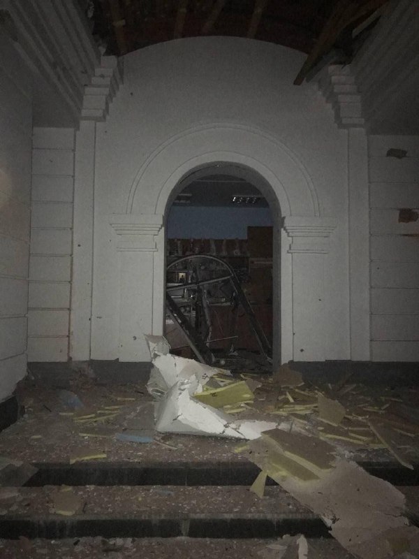 Svyatohirsk Monastery was damaged in shelling