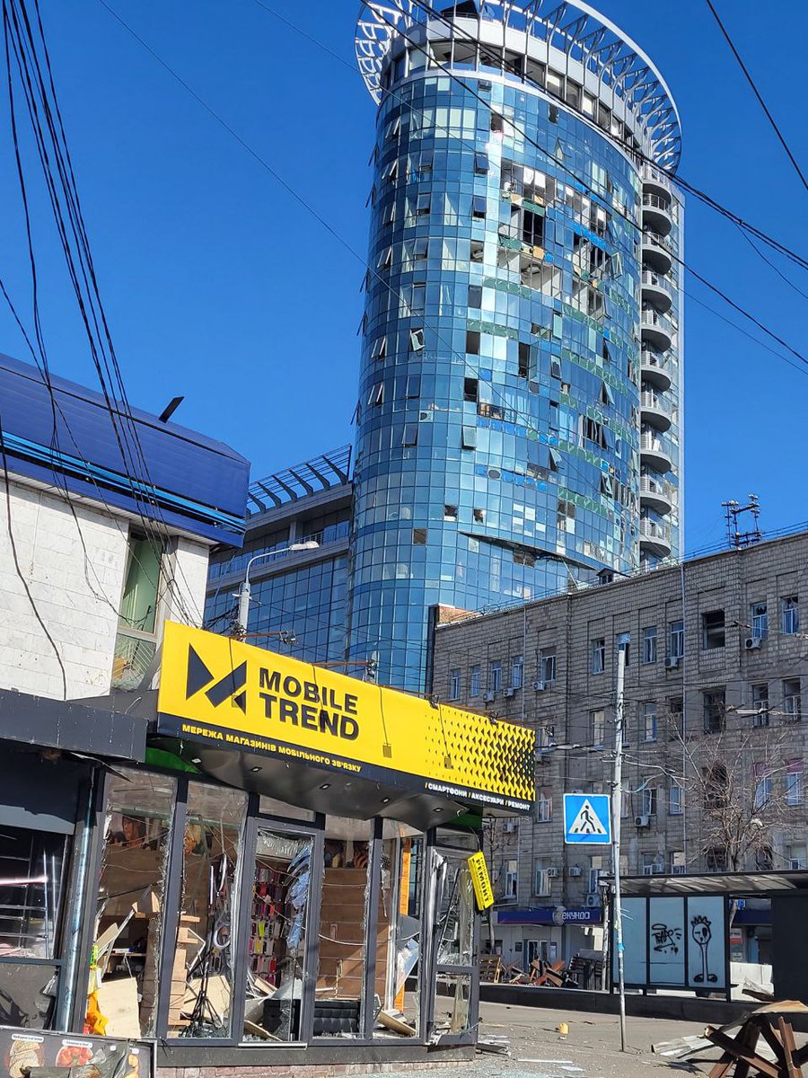 Widespread damage after Russian shelling targeted Lukyanivska metro station area in Kyiv