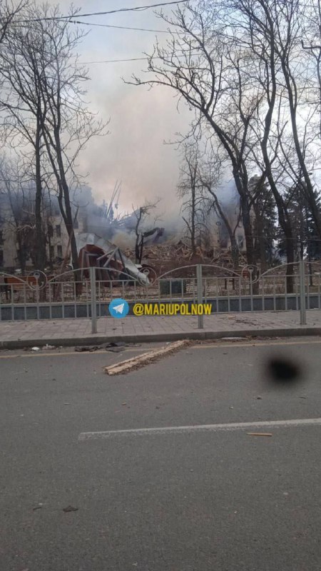 Mariupol' theater of Drama was destroyed in Russian airstrike