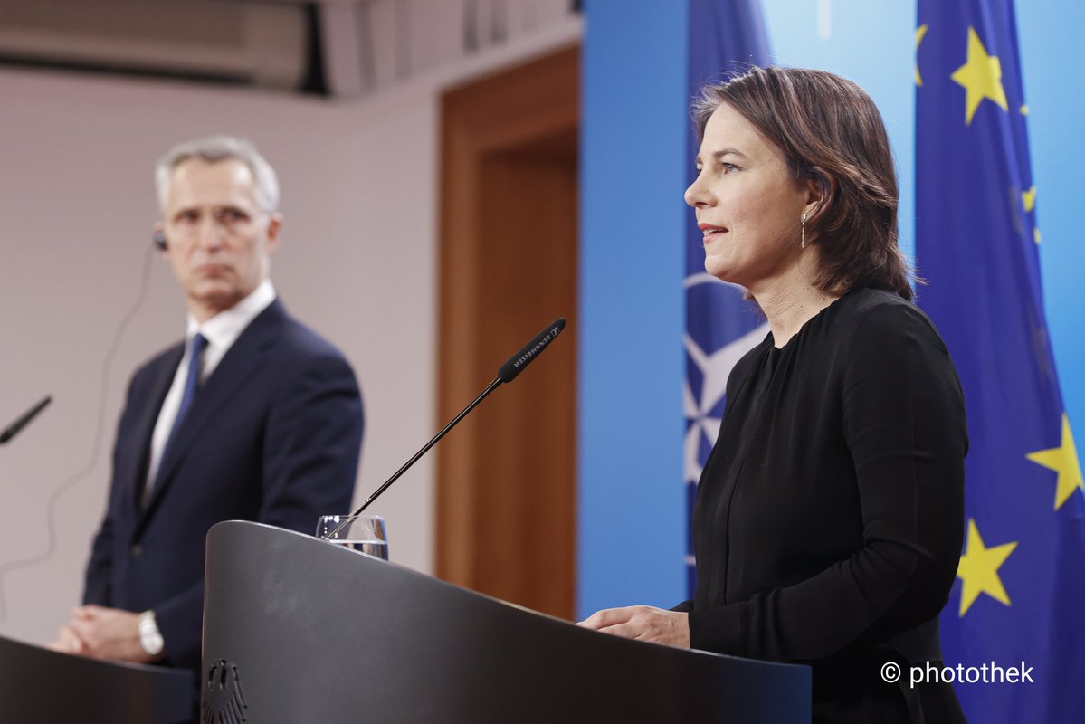 Putin's war of aggression is aimed at the Ukrainians' will for freedom and thus also against our values and European freedom. We as NATO have to take this threat seriously and adjust our security measures accordingly. - @ABaerbock in a press conference with @jensstoltenberg