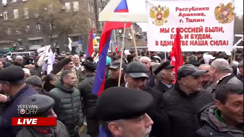 Rally in support of Russian invasion of Ukraine in Yerevan