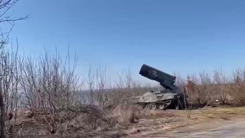The first visual confirmation of the Russian TOS-1a thermobaric MLRS being fired in Ukraine