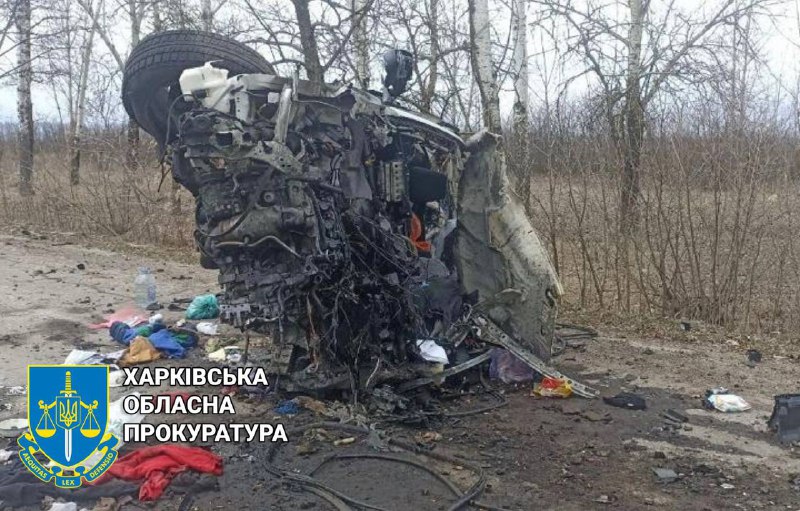 Destroyed car found on the road between Husarivka and Shevelivka villages in Kharkiv region. Bodies of 3 members of family extracted, including 3y.o. child
