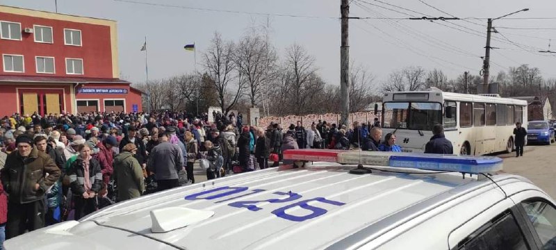 Russian troops targeted evacuation bus near Lysychansk. No casualties. About 1300 civilians to be evacuated today from Lysychansk