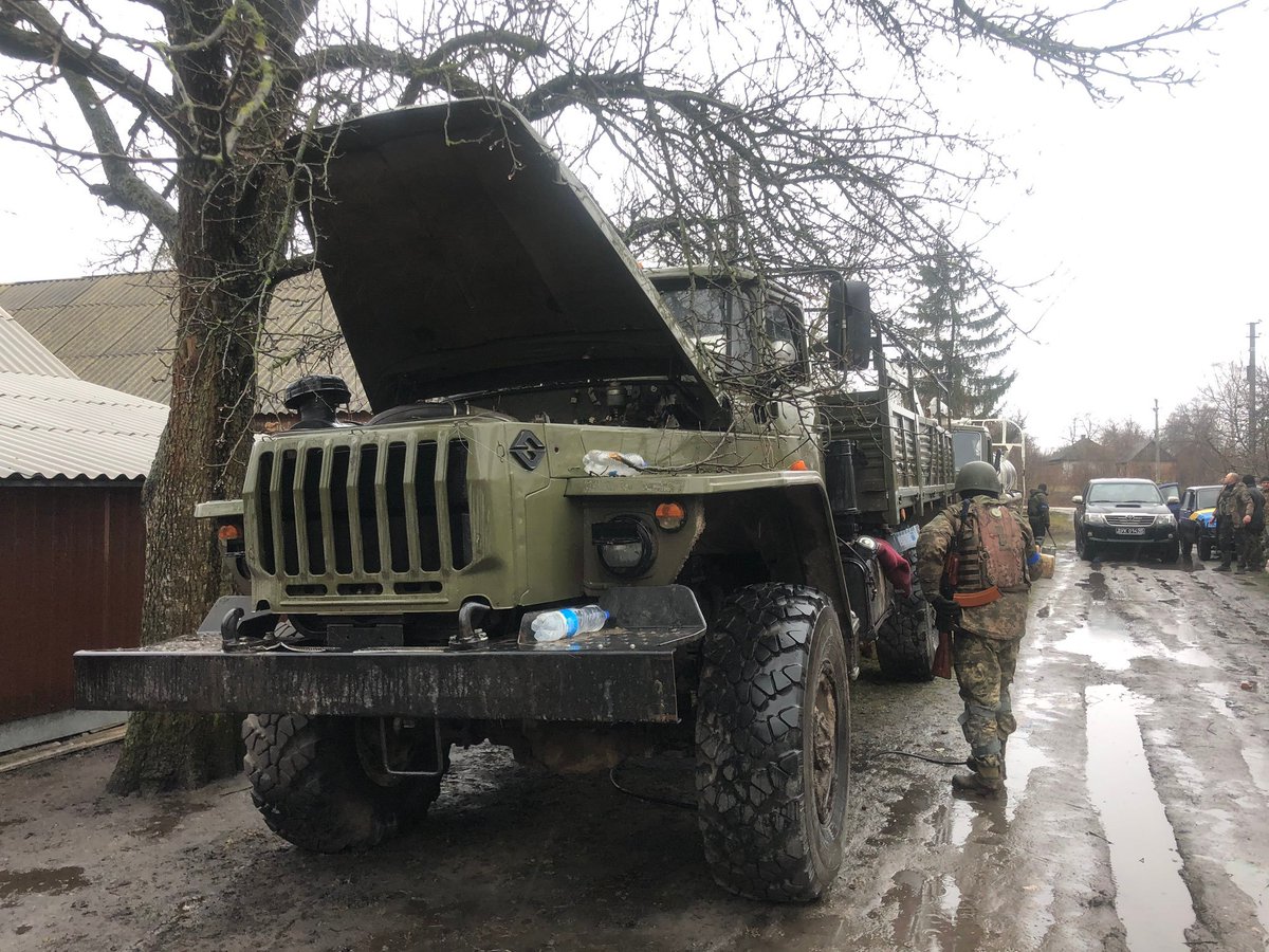 Further Russian losses in Novyi Bykiv, Chernihiv Oblast; 5 more supply and fuel trucks.  These were destroyed by Ukrainian fire last week but were captured very recently