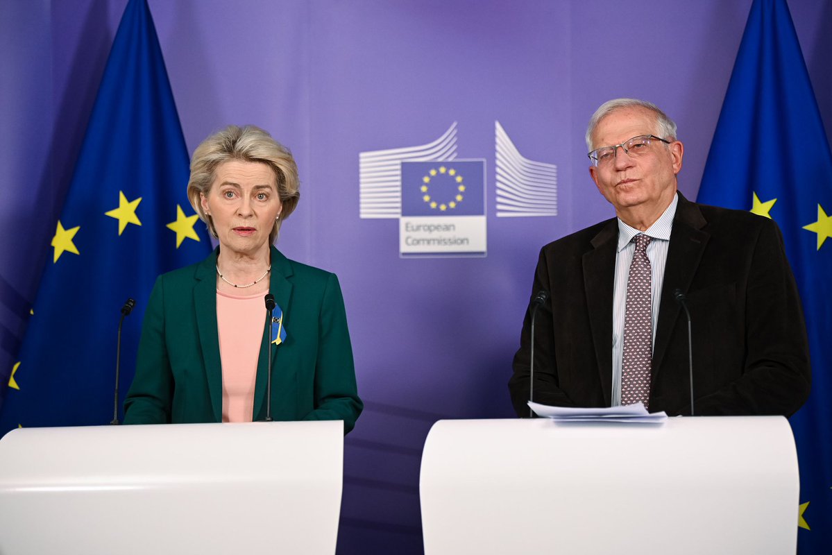 Ursula von der Leyen on 5th package of sanctions: 3 – A ban on Russian and Russian operated vessels from accessing EU ports and a ban on Russian and Belarusian road transport operators.   4 – Further export bans, worth €10 billion, in crucial areas: advanced semiconductors, machinery and transport equipment