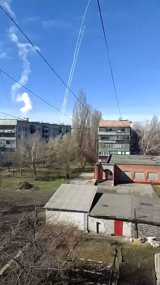 Video of missile launches this morning from Shakhtarsk