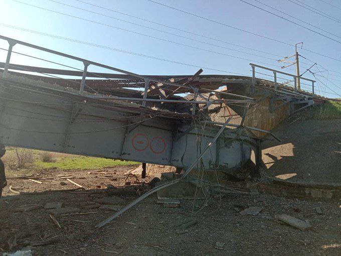 Bridge destroyed in an explosion near Yakymivka village near Melitopol'