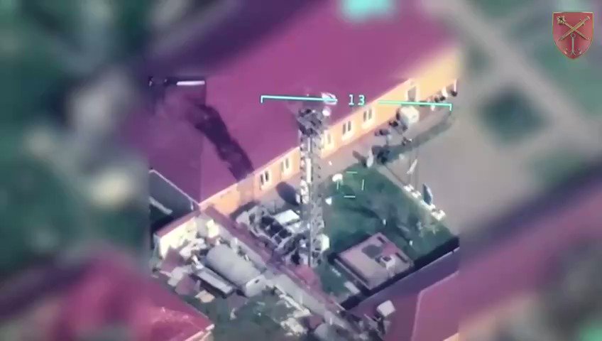 Ukraine: Video that shows the destruction of a Russian Tor anti-aircraft system by a Ukrainian Bayraktar TB-2 drone on Zmiyinyy island (Snake island).