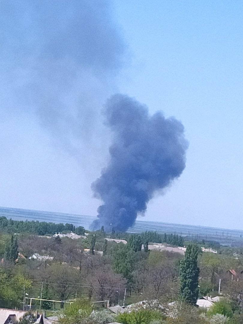 Big smoke column in Horlivka