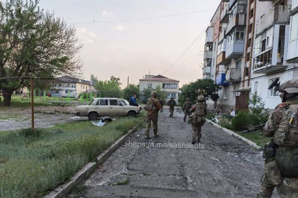 Russian troops in Lyman town in Donetsk region