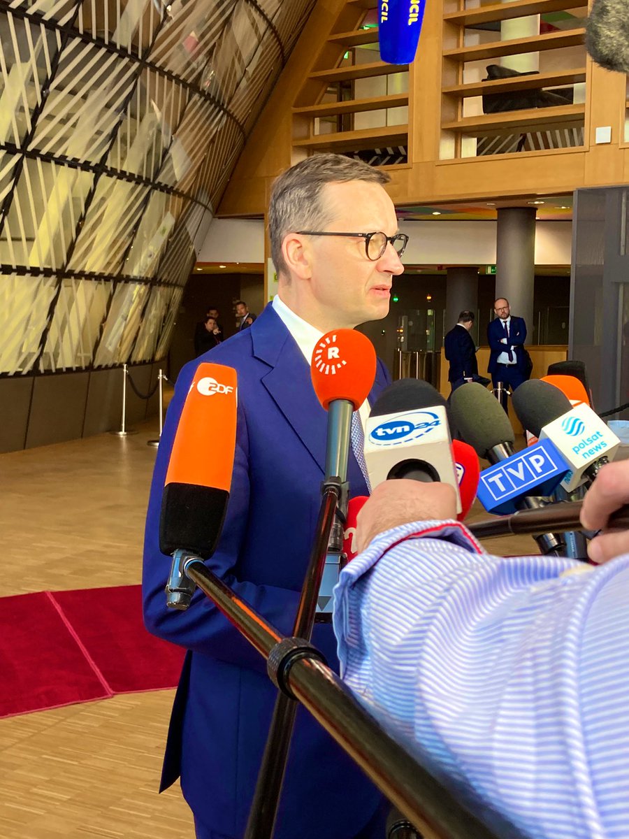 Poland PM @morawieckim ahead of the euco day 2: Russia is a barbaric country, cannot be relied upon in any way. It turned out to be a criminal country. We're discussing to move away ASAP not only from coal or oil, but also in the longer term - as some memb states emphasize -from gas
