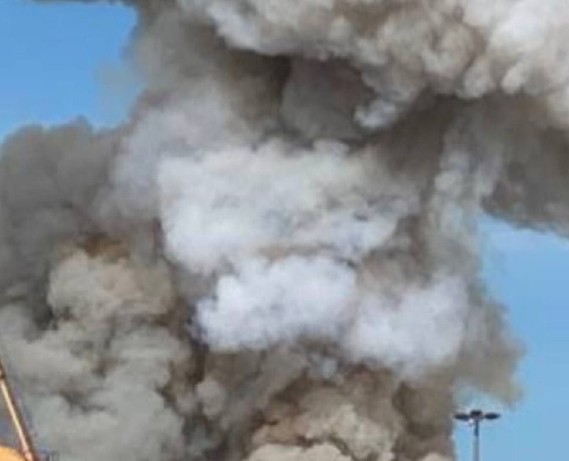 Big column of smoke visible over Mykolaiv after missile strike