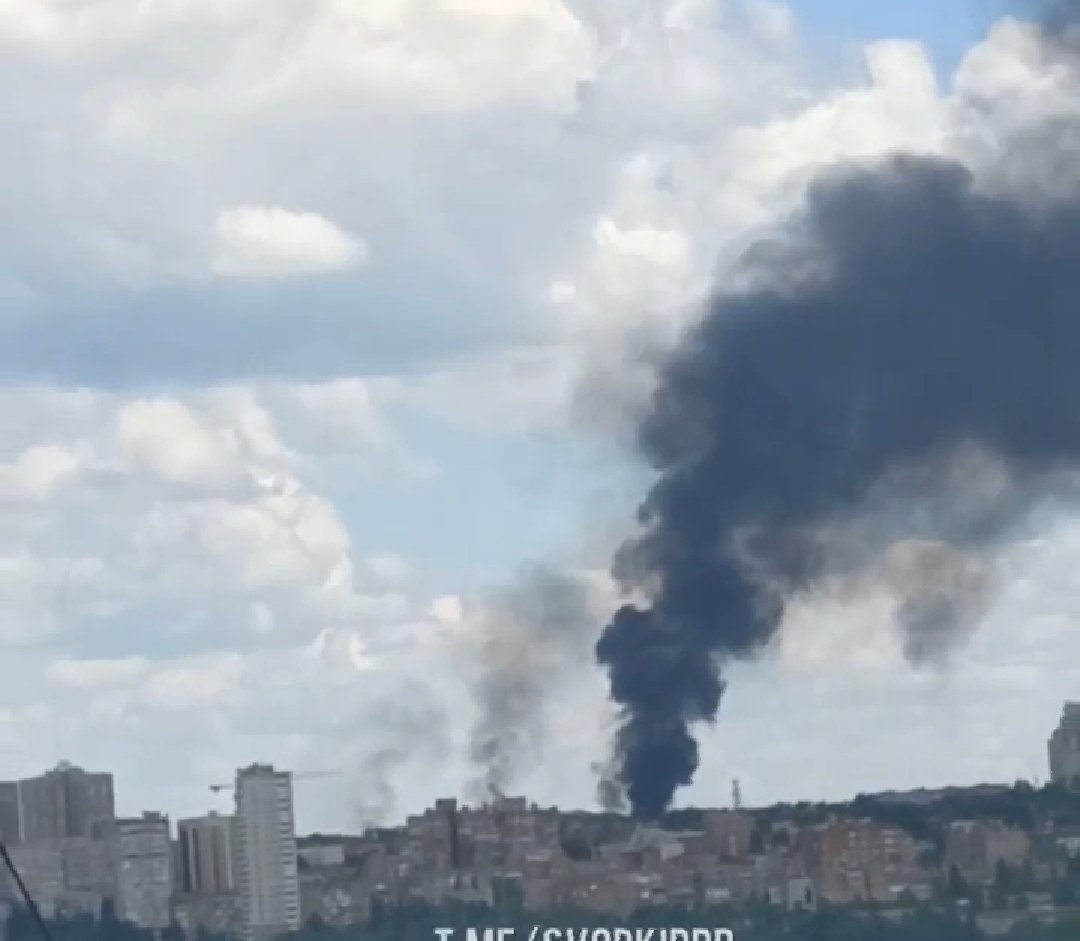 Fires in Kyivsky district of Donetsk after shelling