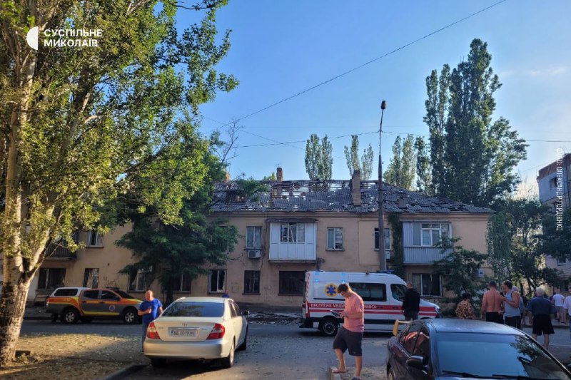2 Russian missiles hit houses in central Mykolaiv