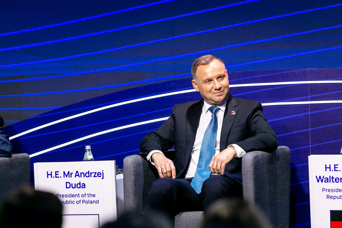 Estonians, Latvians, Lithuanians, Belarusians, Poles, Ukrainians – we have more than 500 years of traditions of wars against Russia in this part of Europe. And we are still here. President of Poland, @AndrzejDuda, concluded the first day of the 3SI Busines Forum