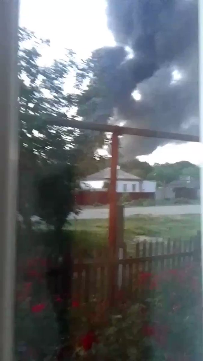 Ukrainian army hit military arsenal in Svatove of Luhansk region with a missile