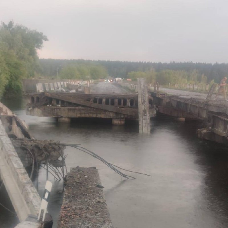 Bridge over Irpin river in Demydiv destroyed as result of detonation of explosives due to thunderstorm. 1 killed, several wounded