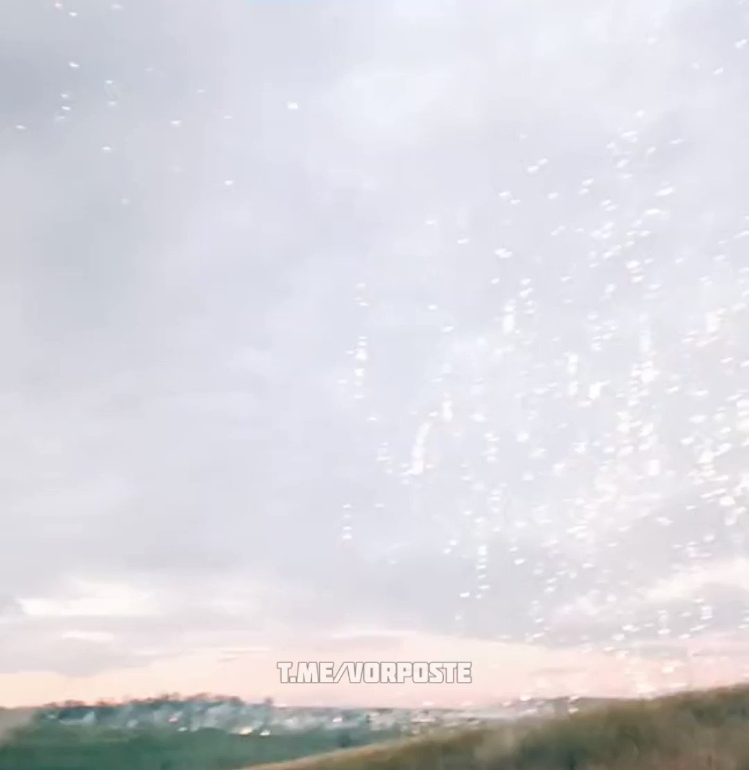 Video of incendiary munitions used against Ukrainian positions in the Slovyansk area