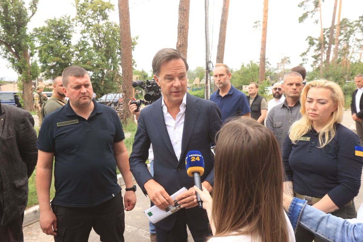 PM of the Netherlands Mark Rutte visited war-damaged Bucha, Irpin, Borodianka  Meeting with Zelenskyy planned later