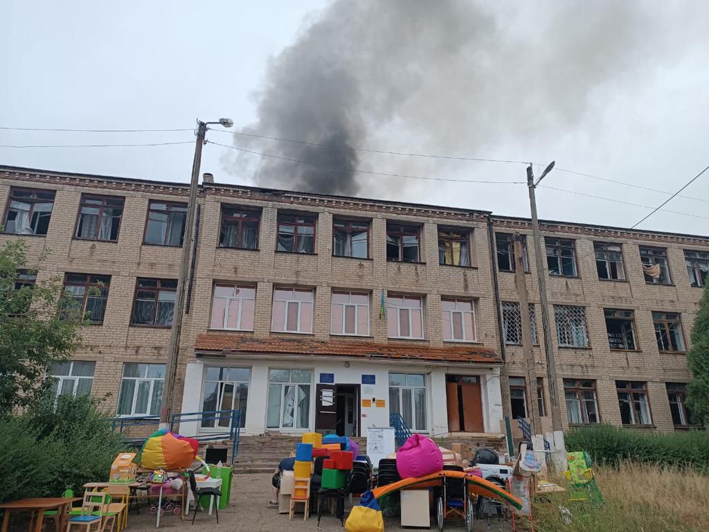 Russian missile strikes on civilian objects in Toretsk, Zalizne, Kostiantynivka and Soledar. A residential building, a school, a kindergarten, and a medical college were damaged.  Source: Pavlo Kyrylenko, head of the Donetsk Regional Military Civil Administration
